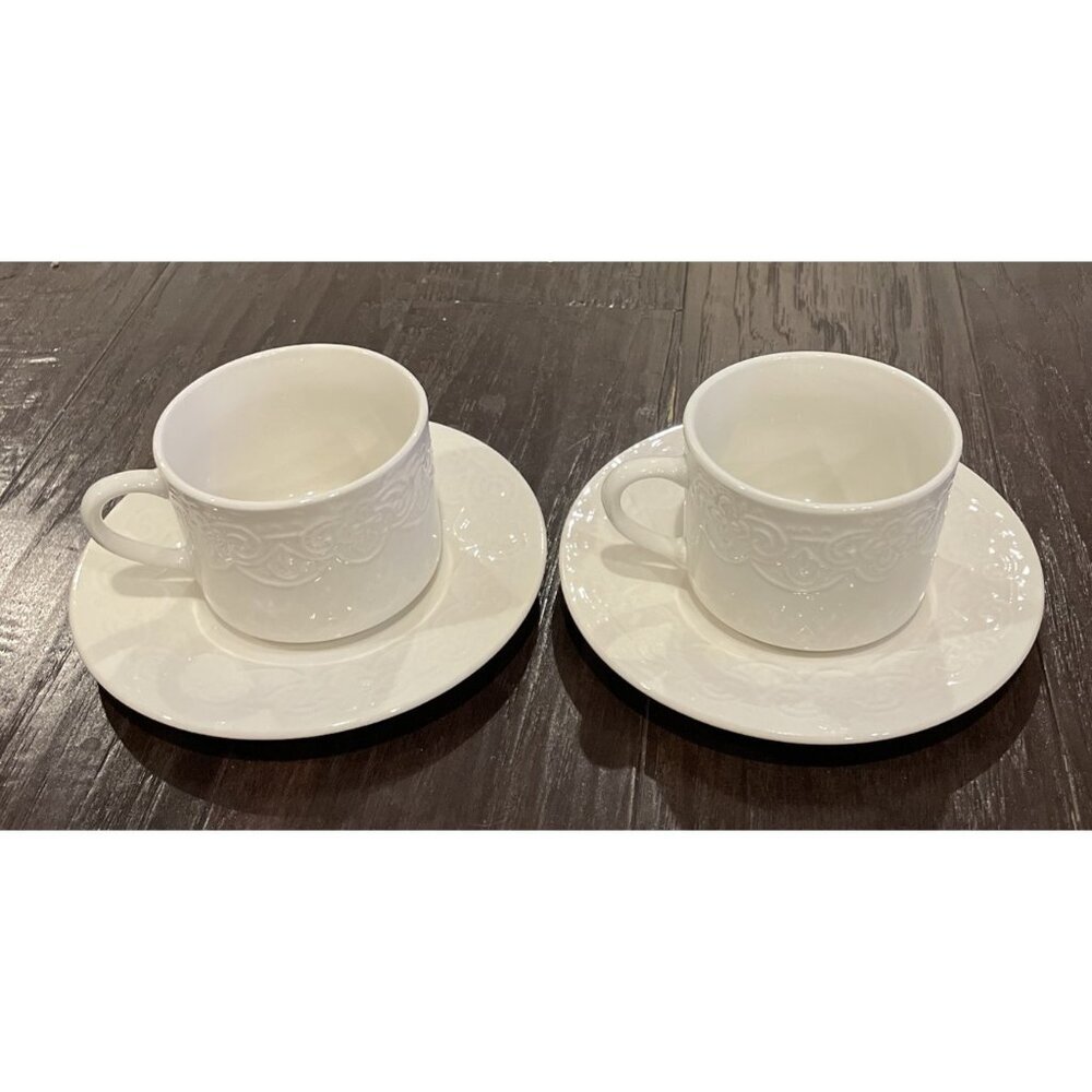 Tabletops Unlimited Battenburg Lace Tea Cup Saucers Plate Set Of‎ 2